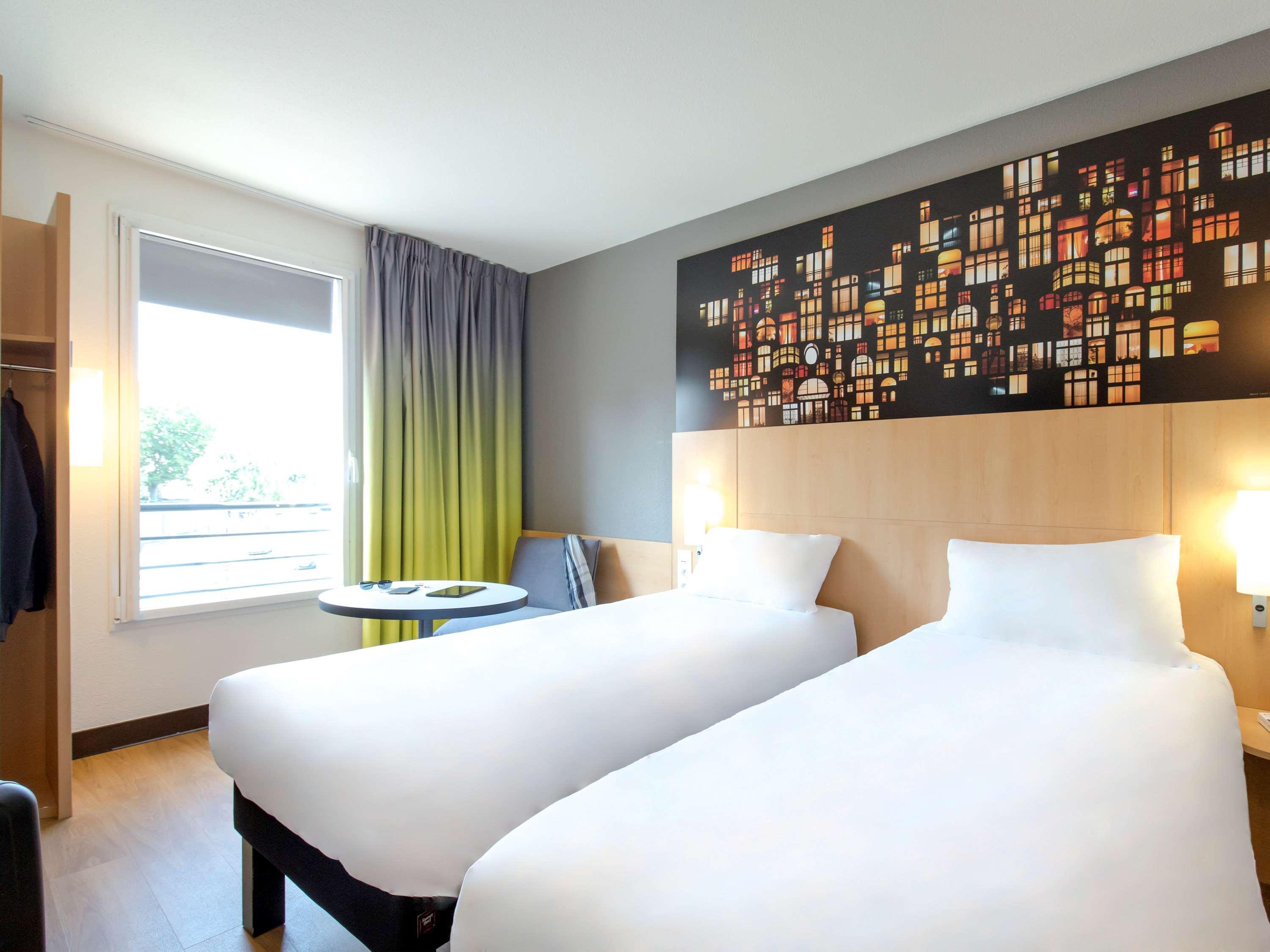 Ibis Lyon Sud Vienne Saint-Louis Hotel Exterior photo
